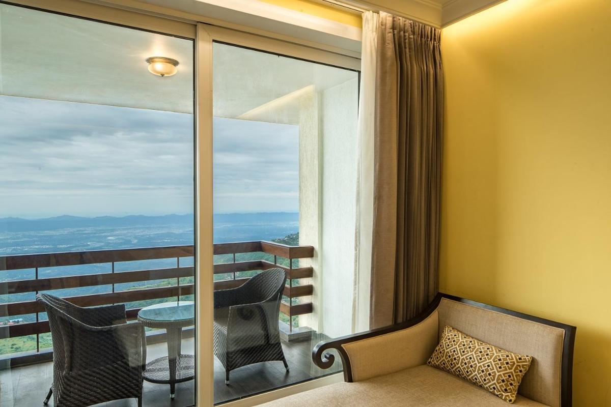 Royal Orchid Fort Resort Mussoorie Esterno foto