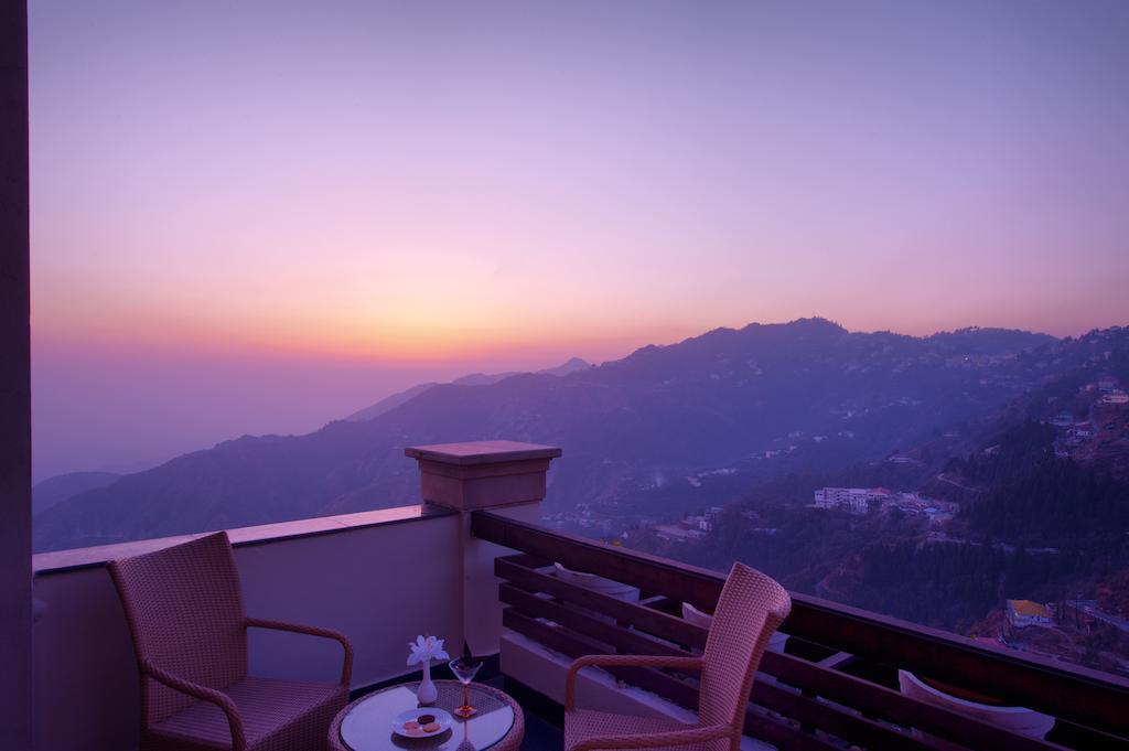 Royal Orchid Fort Resort Mussoorie Esterno foto