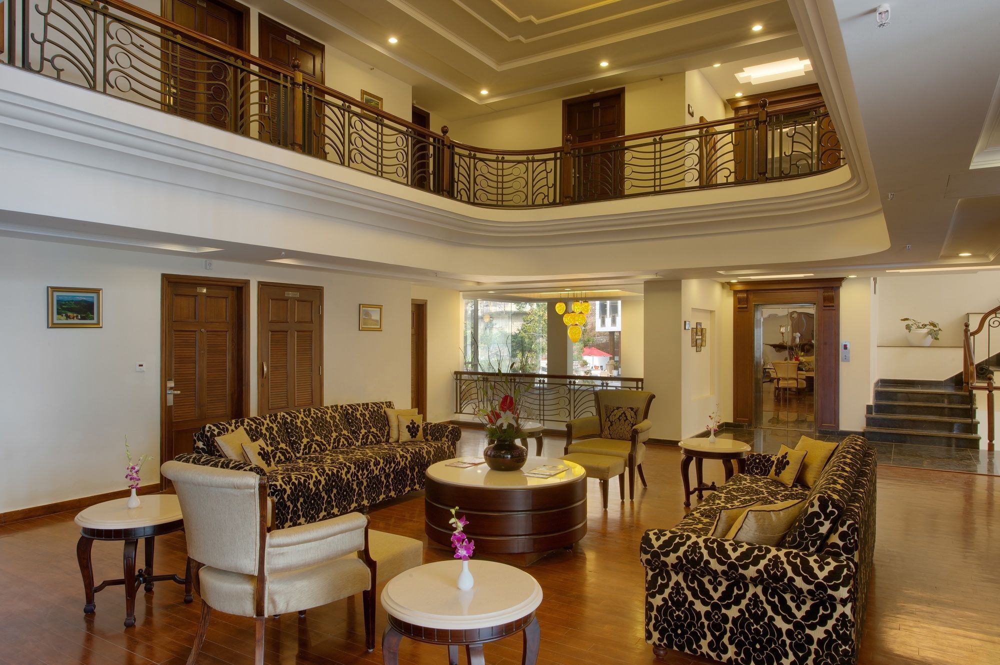 Royal Orchid Fort Resort Mussoorie Esterno foto